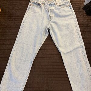 Levi’s wedgie cut